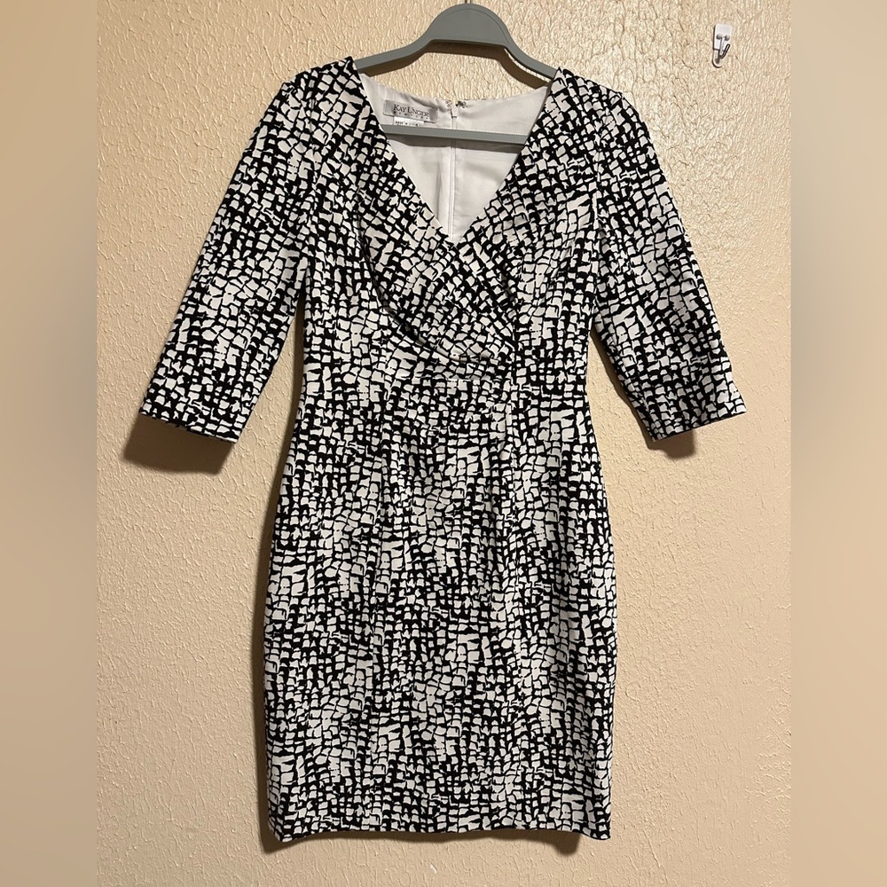 Kay Unger Women's Black & White Abstract 3/4 Length Sleeve Mini Dress Size 4